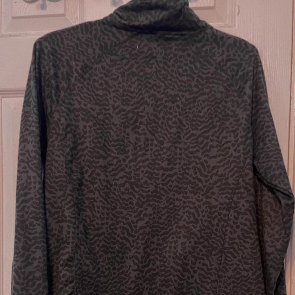 Women's Black and Grey Jacket